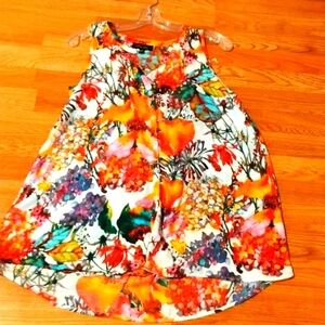 Floral Flowy blouse size medium